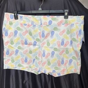 Briggs short pineapple multi colored print pattern white short casual 20W